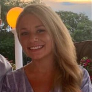 Meet your Posher, Carly